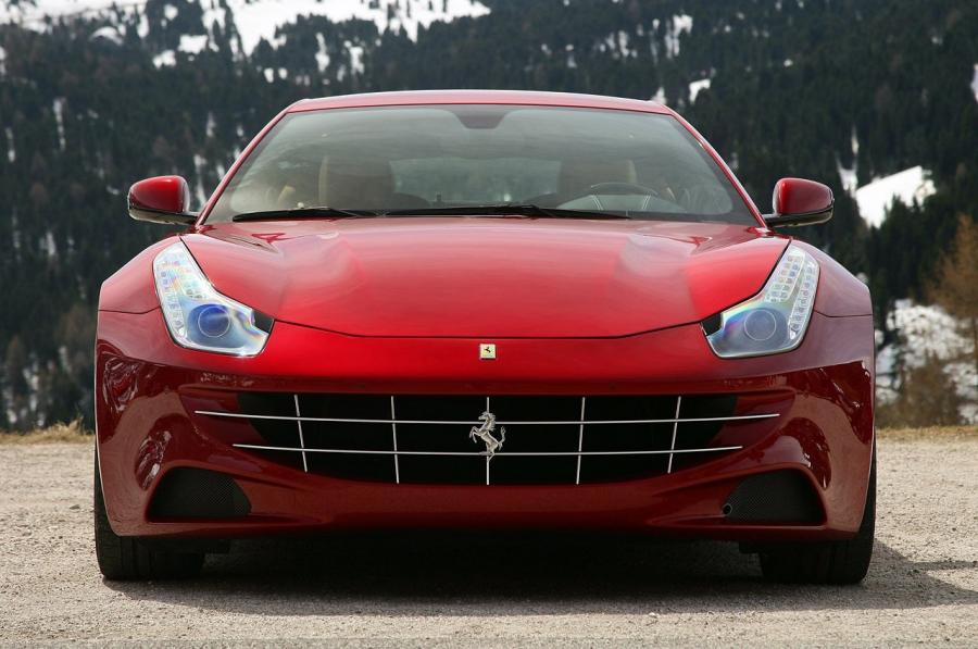  Ferrari FF 2011 года  (фото 126 из 195)